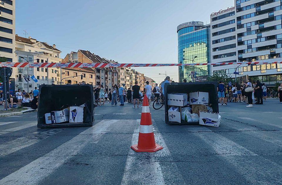 Nemački mediji: Situacija u Srbiji se zaoštrava, autokratija se ljulja