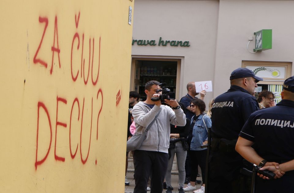 MUP: Policija nije tukla maloletnika u Novom Pazaru, pružao je otpor 
