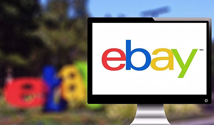 Pokušao da proda svoju "već korišćenu" devojku preko eBay-a