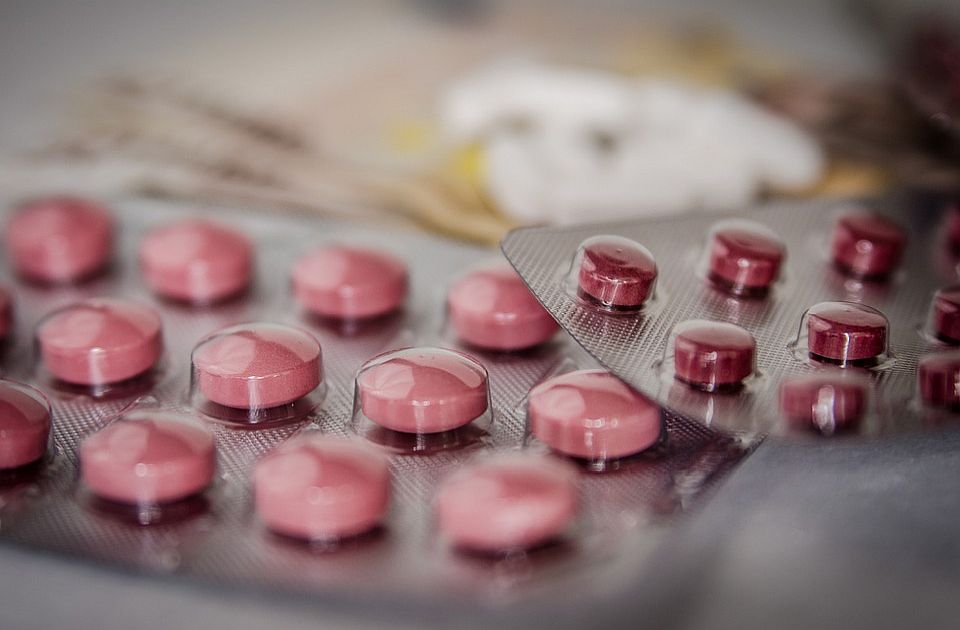 Apotekarka u Melencima prodavala lekove "na crno", protivpravno zaradila 1,3 miliona