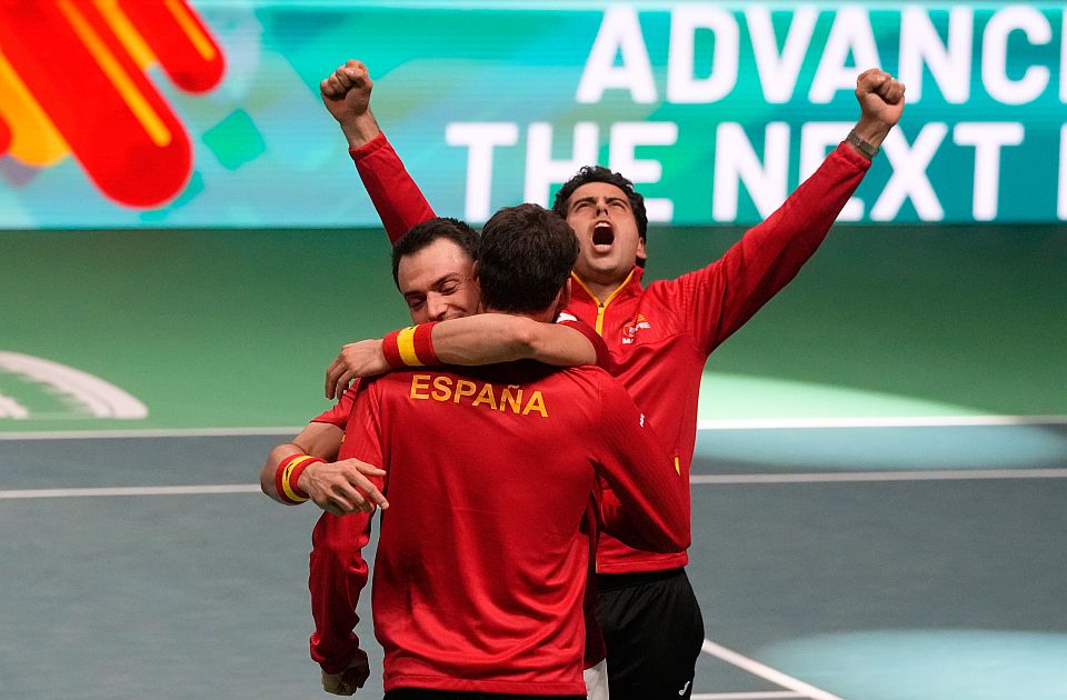 Teniseri Španije i Italije u finalu Dejvis kupa