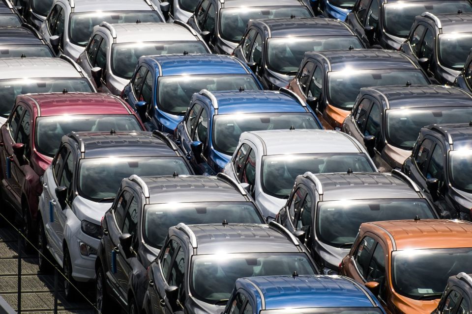 Prodaja novih automobila u Srbiji skočila za trećinu
