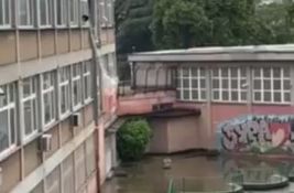 Škola na Voždovcu evakuisana zbog prokišnjavanja
