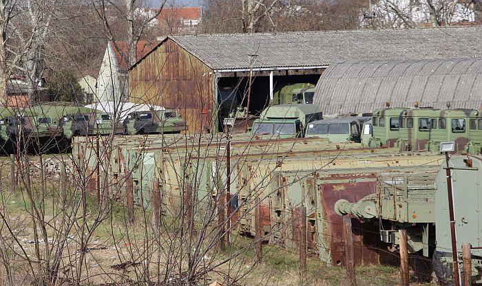 Vojska prodaje objekte na Mišeluku, Alibegovcu, Sremskoj Kamenici i Bukovcu