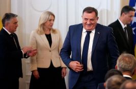 Dodik napustio inauguralnu sednicu Predsedništva BiH: Nezadovoljan zbog Komšićevog govora