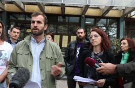 Odloženo saslušanje aktivista zbog incidenata ispred Skupštine Vojvodine