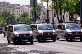 Bečka potera: Srbin prijavio krađu automobila, pa iskakao s prozora da bi utekao policiji
