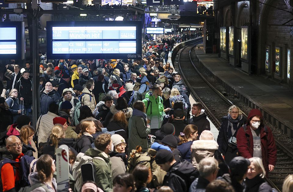 Nemačka: Aktivisti protiv izgradnje železnice za levitirajući voz bez vozača kroz Berlin
