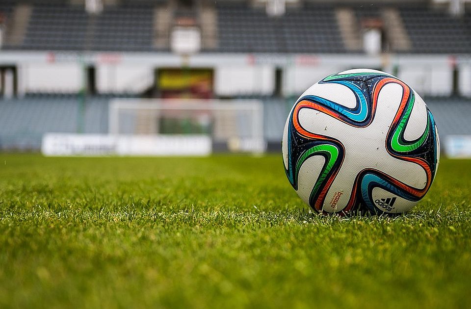Mlada fudbalska reprezentacija Srbije izgubila od Francuske