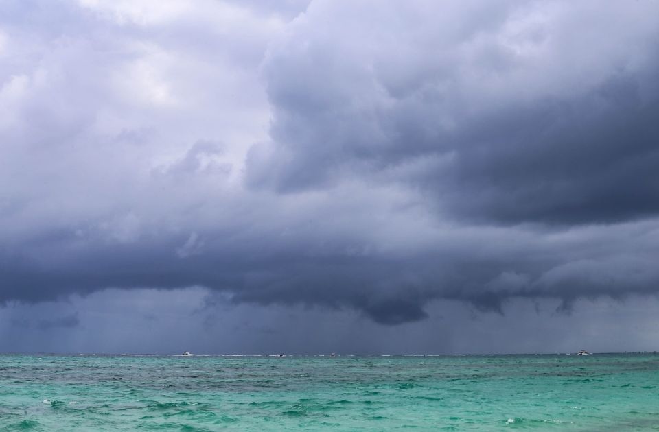 Dve osobe stradale u nevremenu u Crnoj Gori, više povređenih, u Luci Bar velika šteta 