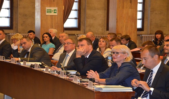 Na sednici Skupštine Vojvodine o budžetu i materinskom dodatku