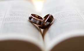Sve veći broj fiktivnih brakova, cene i do 50.000 evra