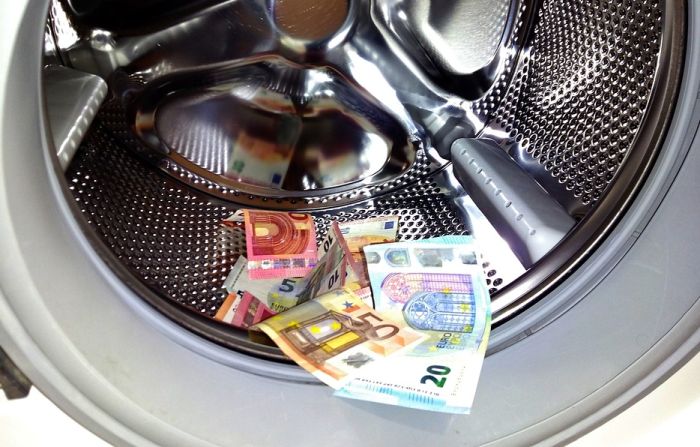 Pet najčešćih načina kako se u Srbiji pere novac