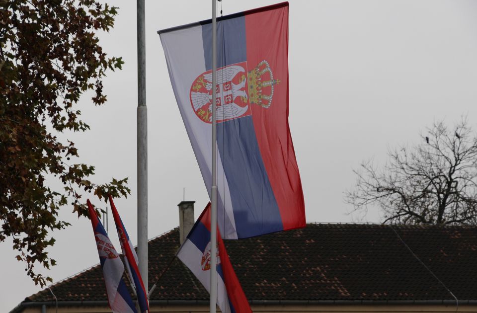 Na referendumu u Srbiji bi oko 57 odsto građana glasalo za EU