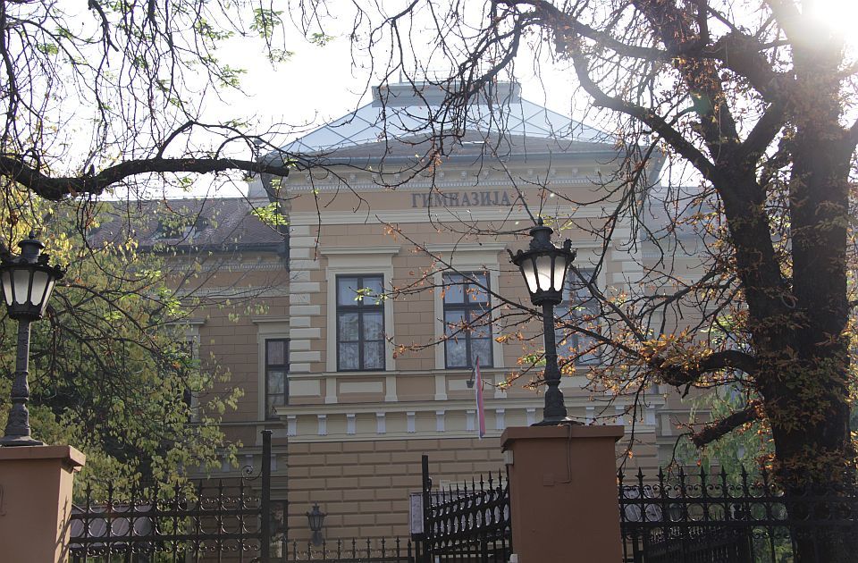 Direktor Jovine gimnazije nezadovoljan izveštavanjem medija o dešavanjima u školi