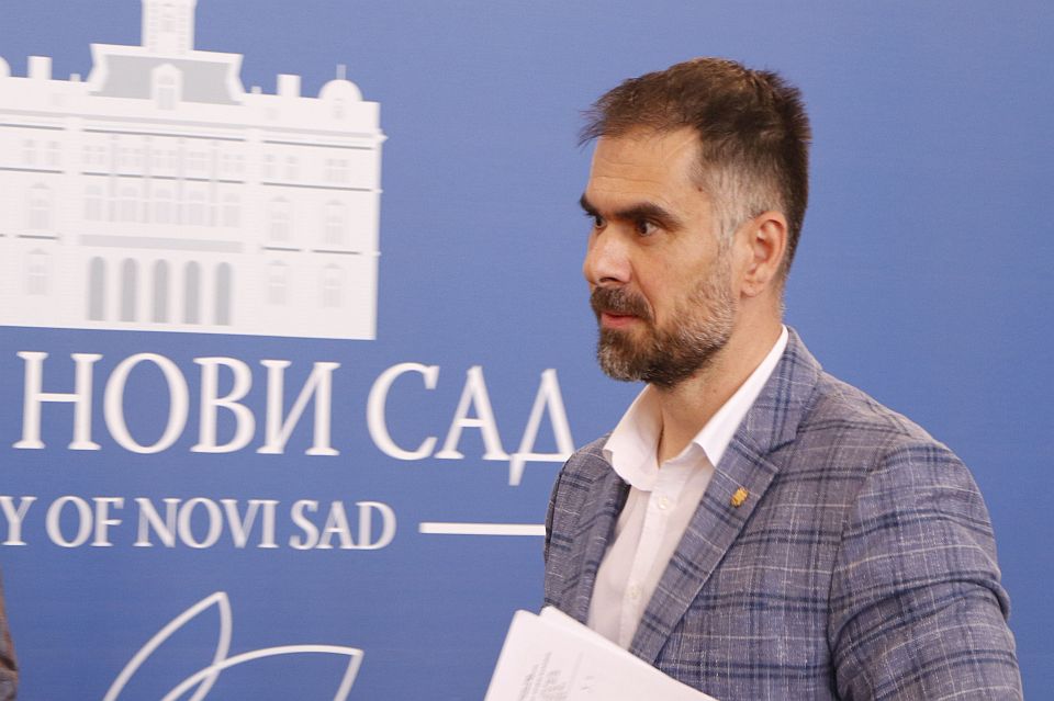 Šta sve poseduje gradonačelnik Žarko Mićin: Imovina rasla tokom godina Šta sve poseduje gradonačelnik Žarko Mićin: Imovina rasla tokom godina