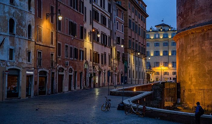 Italija kreće sa "oživljavanjem opustošene ekonomije", moguća putovanja