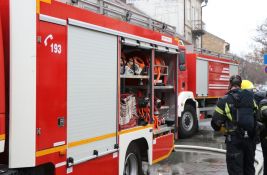 VIDEO: Gori tržni centar na Novom Beogradu