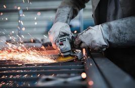 Promet u industriji u aprilu oko 16 odsto veći u odnosu na prošlu godinu