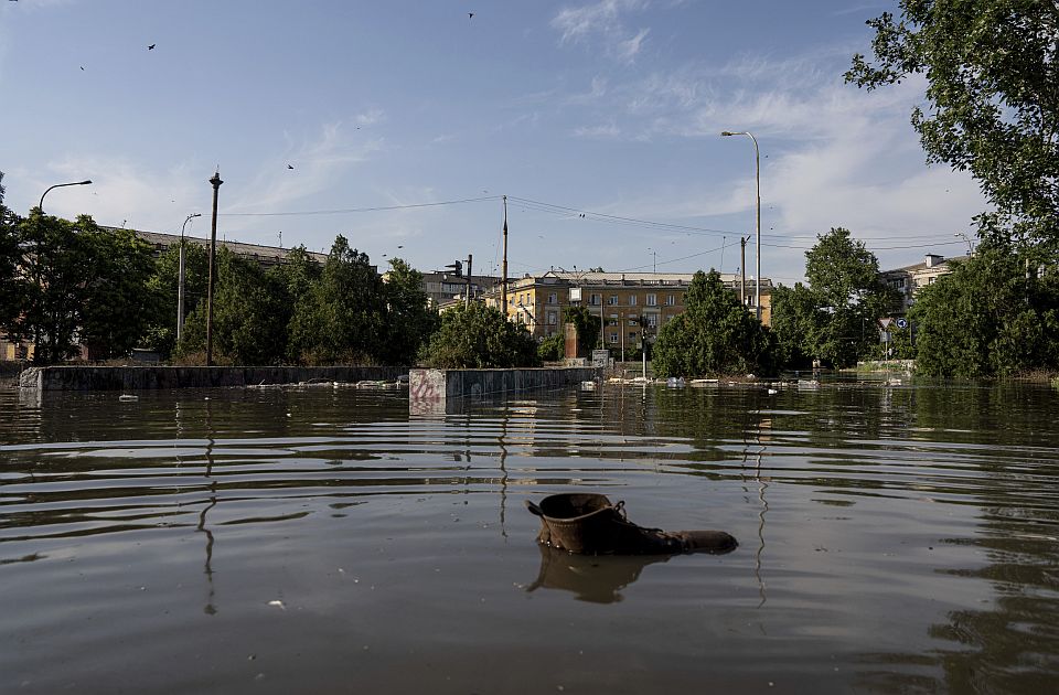 Ambasada Ukrajine u Srbiji prikuplja pomoć za stanovnike pogođene rušenjem brane