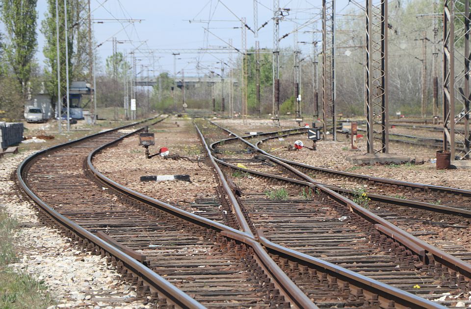 Muškarac poginuo nakon udara voza na Železničkoj stanici u Zemunu