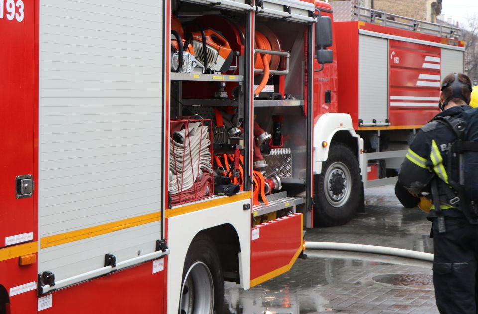 Ugašen požar u zgradi Elektrokrajine i hotela Bosna u Banjaluci 