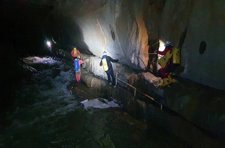 Spaseni zarobljeni u Križnoj jami, spasiocima pomogao niži vodostaj