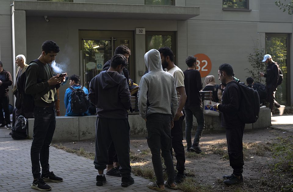 Azil u Nemačkoj tražilo više od 350.000 ljudi - upola više za godinu dana