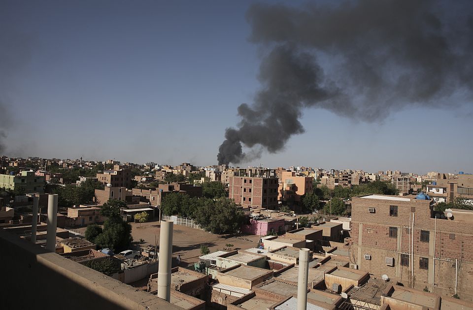 Vojnici SAD poslati kao pojačanje u slučaju evakuacije ambasade u Sudanu