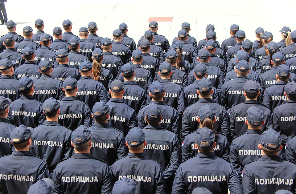 MUP: Za srednju policijsku školu u Sremskoj Kamenici konkurisalo 3.000 kandidata na 210 mesta