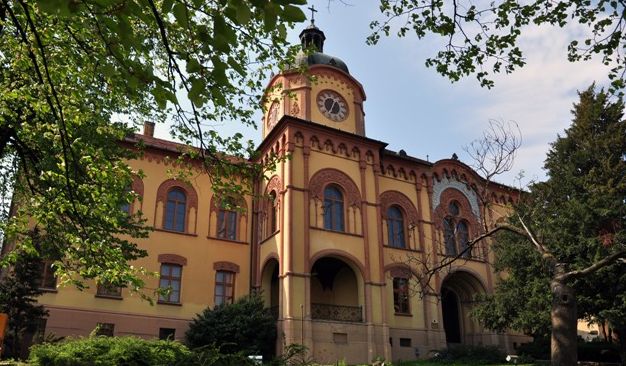 Karlovačka gimnazija ostala bez dvojezične nastave, roditelji ogorčeni