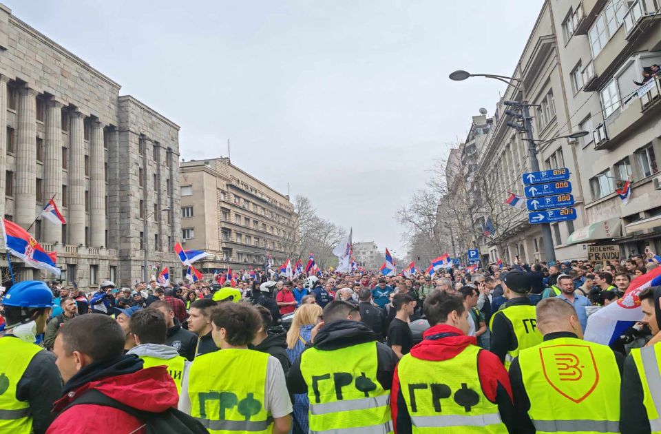 EU traži istragu o navodima o "zvučnom topu" na protestu u Beogradu