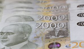 Poreski inspektor uzeo 35.000 dinara mita od vlasnika kockarnica
