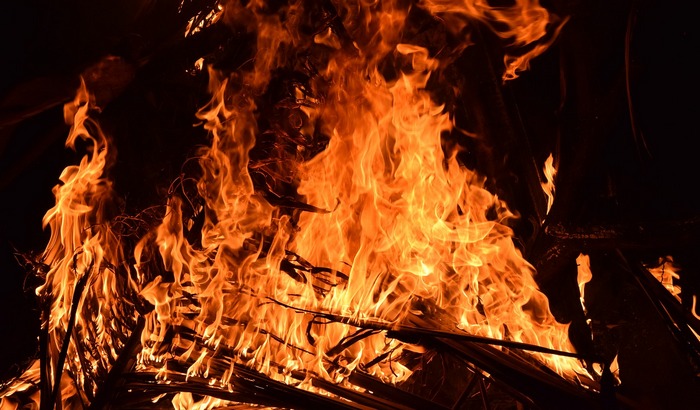Požar kod Tivta ostavio bez krova nad glavom sedam porodica