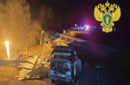 FOTO Deo mosta pao na voz u Rusiji: Sedmoro mrtvih i 66 povređenih, sumnja se na sabotažu