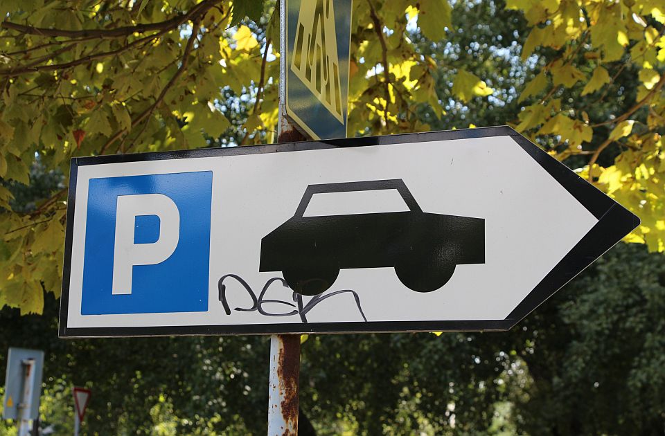 Parkiranje u Novom Sadu besplatno za prvomajske praznike