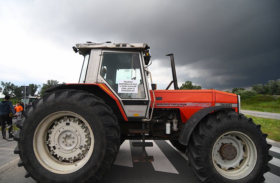 Neues Angebot der serbischen Regierung an Landwirte: mehr Subventionen, Frist für die Reaktion heute Abend