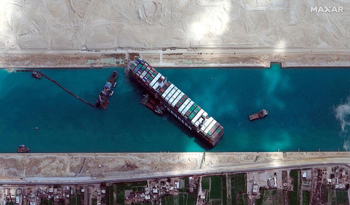 VIDEO: Oslobođen brod koji je blokirao Suecki kanal