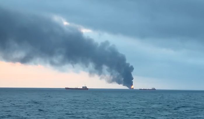 VIDEO: Požar na dva broda u Kerčkom moreuzu,  najmanje 14 ljudi stradalo