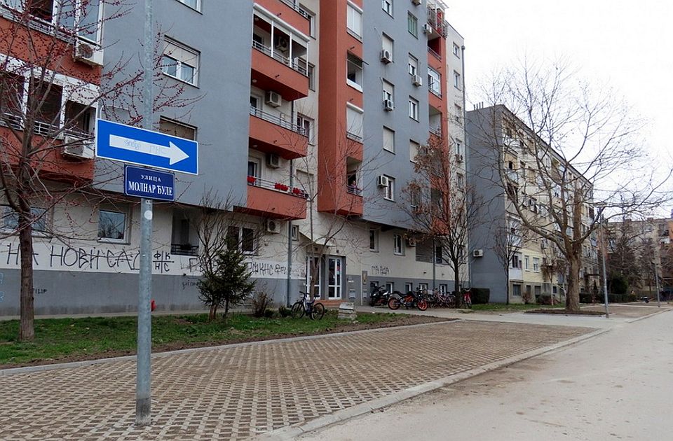 FOTO: Završeni radovi na uređenju parkirališta na Detelinari