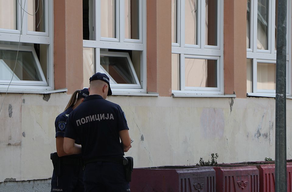 Pronađen nož u rancu učenika u OŠ "Vladislav Ribnikar", đaci pušteni sa časova, oglasio se i MUP