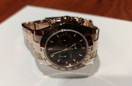 FOTO: Luksuzni satovi vredni skoro 100.000 evra zaplenjeni na beogradskom aerodromu