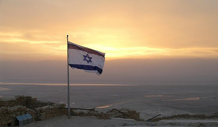 Palestinci lansirali balone sa eksplozivom, Izraelci gađali Gazu