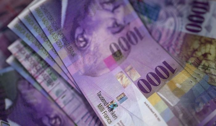 Srbija emituje obveznice vredne devet milijardi dinara zbog "švajcaraca"