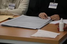 Kako su novosadske stranke prikupljale i overavale potpise: Vikendom i daleko od očiju javnosti