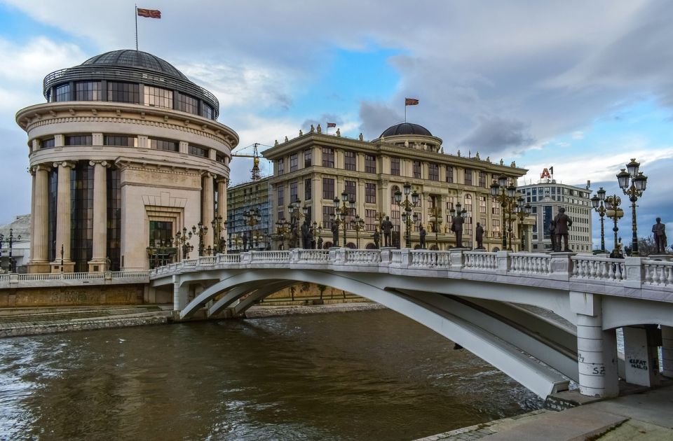 U Severnoj Makedoniji u ponoć izborna tišina pred parlamentarne i drugi krug predsedničkih izbora