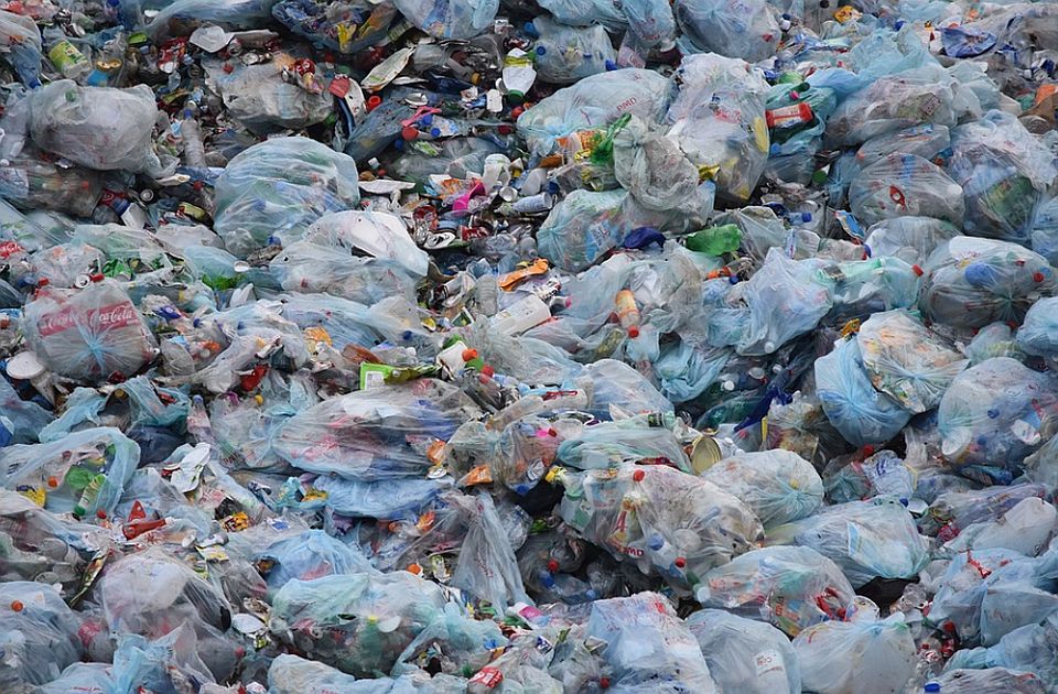 Apatinci sprečili projekat spaljivanja plastike u svom gradu
