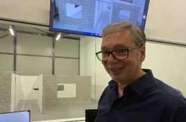 VIDEO: Vučić otvorio izraelsku fabriku dronova, najavio bar tri - ali bez novinara jer je sve 