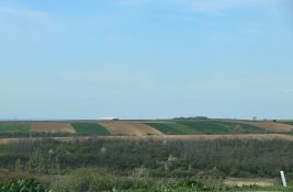 Poljoprivrednog zemljišta sve manje: Hektar oranice u Vojvodini bio 5.000, a sada 120.000 evra