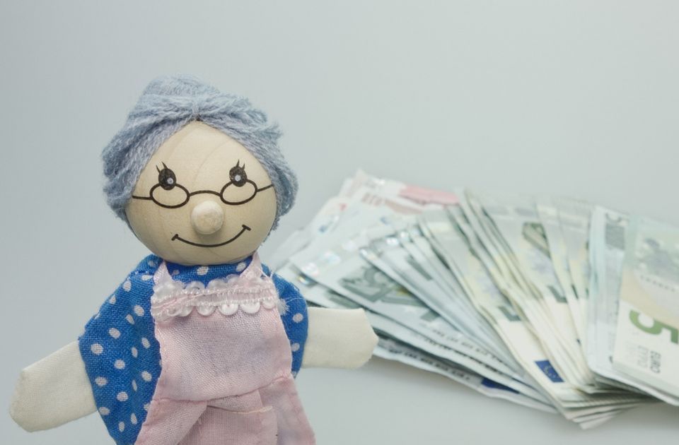 Koliko su godišnje penzije u EU: Od 4.400 u Bugarskoj do 34.400 evra u Luksemburgu